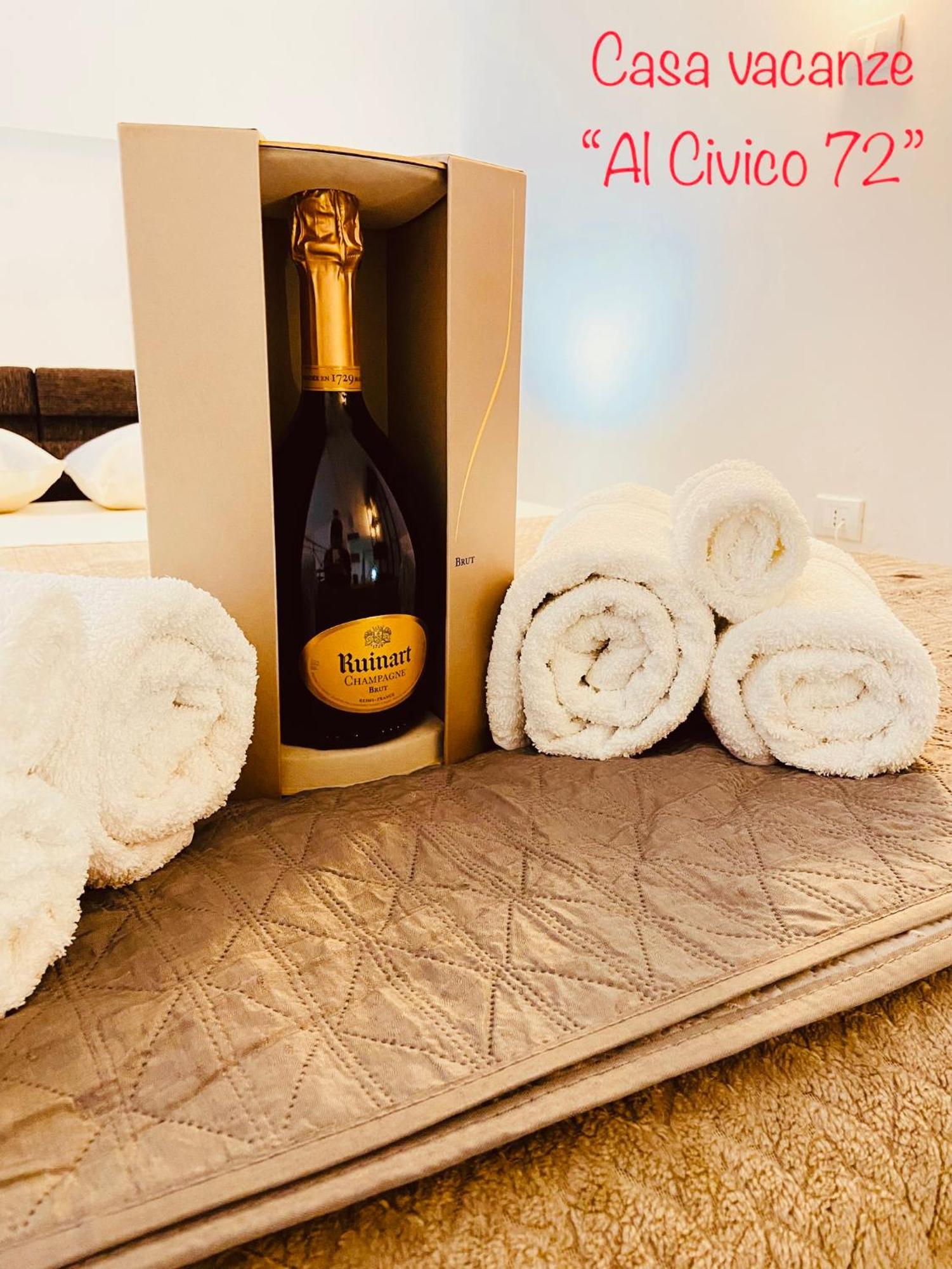 Casa Vacanze Al Civico 72 Pizzo  Bagian luar foto